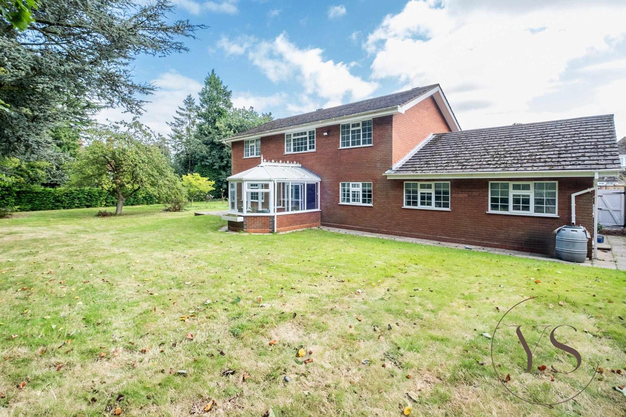 Holiday home Spacious 6br Sleeps 12 With Stunning Garden Free Parking
