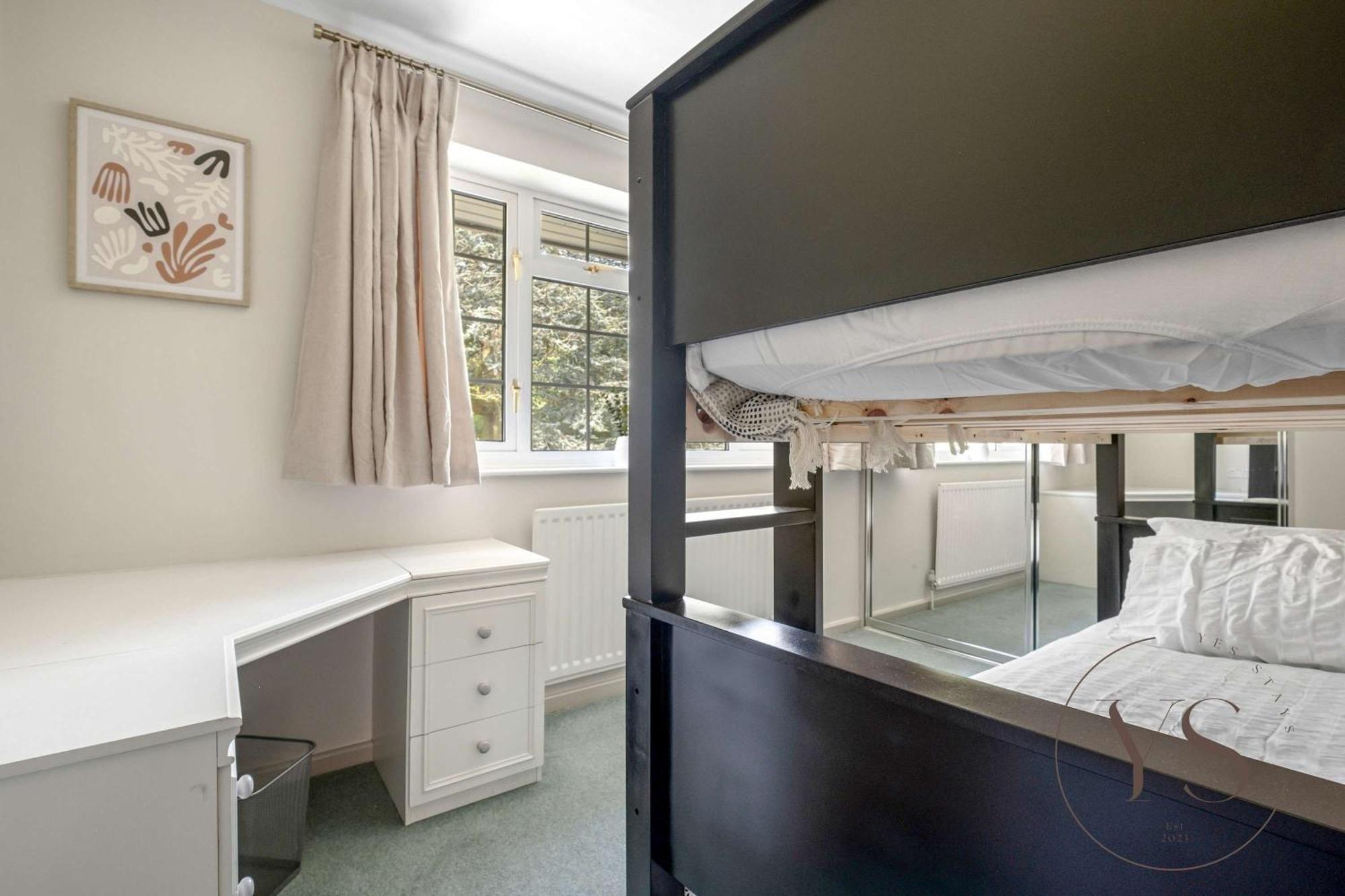 Spacious 6br Sleeps 12 With Stunning Garden Free Parking * Birmingham